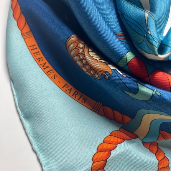 HERMES Les Folies Du Ciel Silk Scarf Carre 90 - Picture 8 of 17